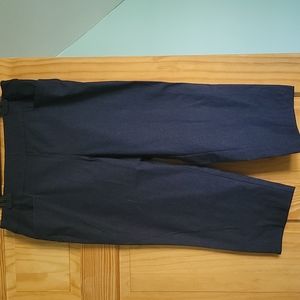 Time and tru capri's large navy